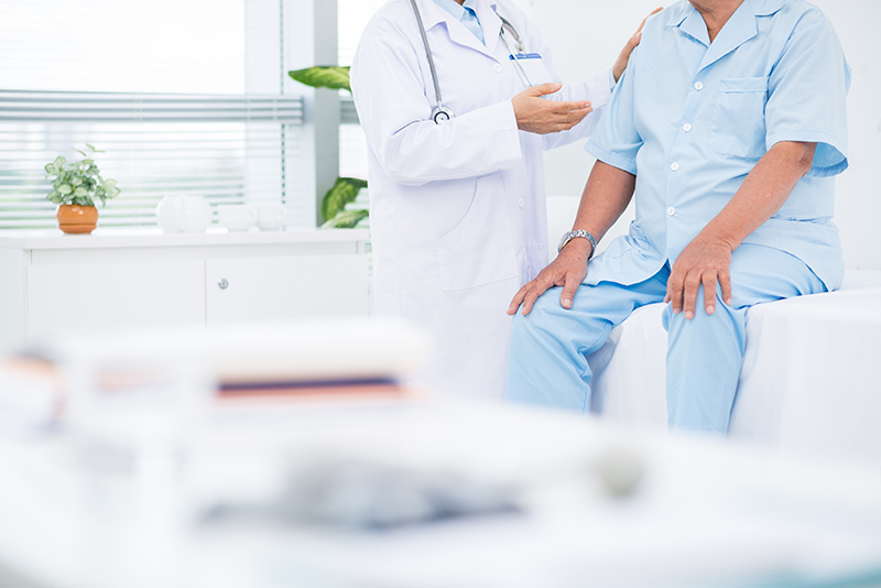 背部拍擊和姿位引流