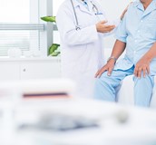 背部拍擊和姿位引流